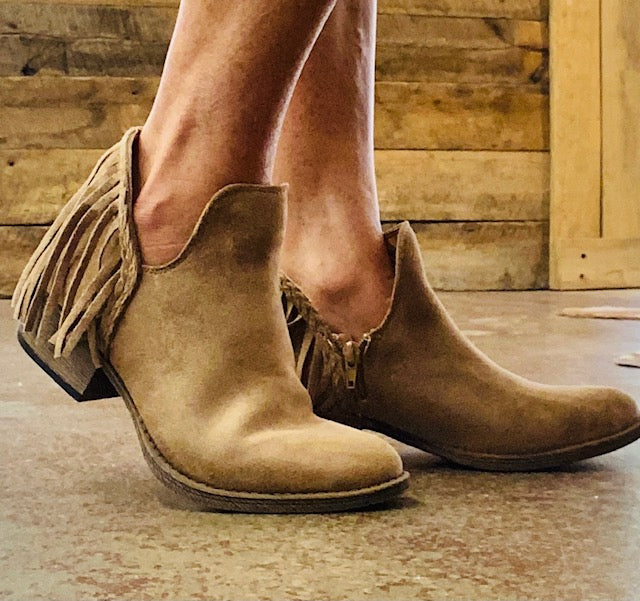 The Trio in Taupe