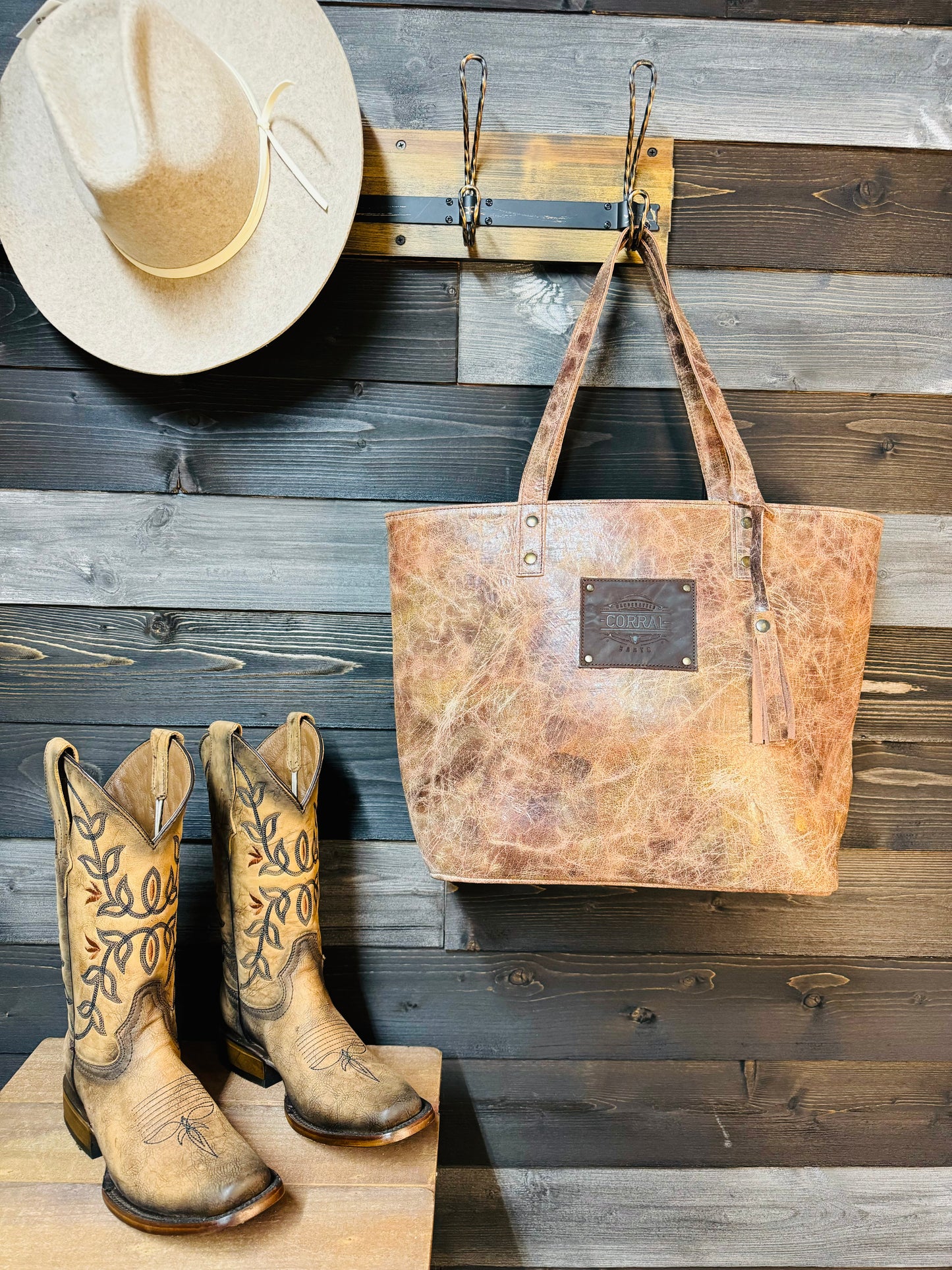 Corral Tote D1290