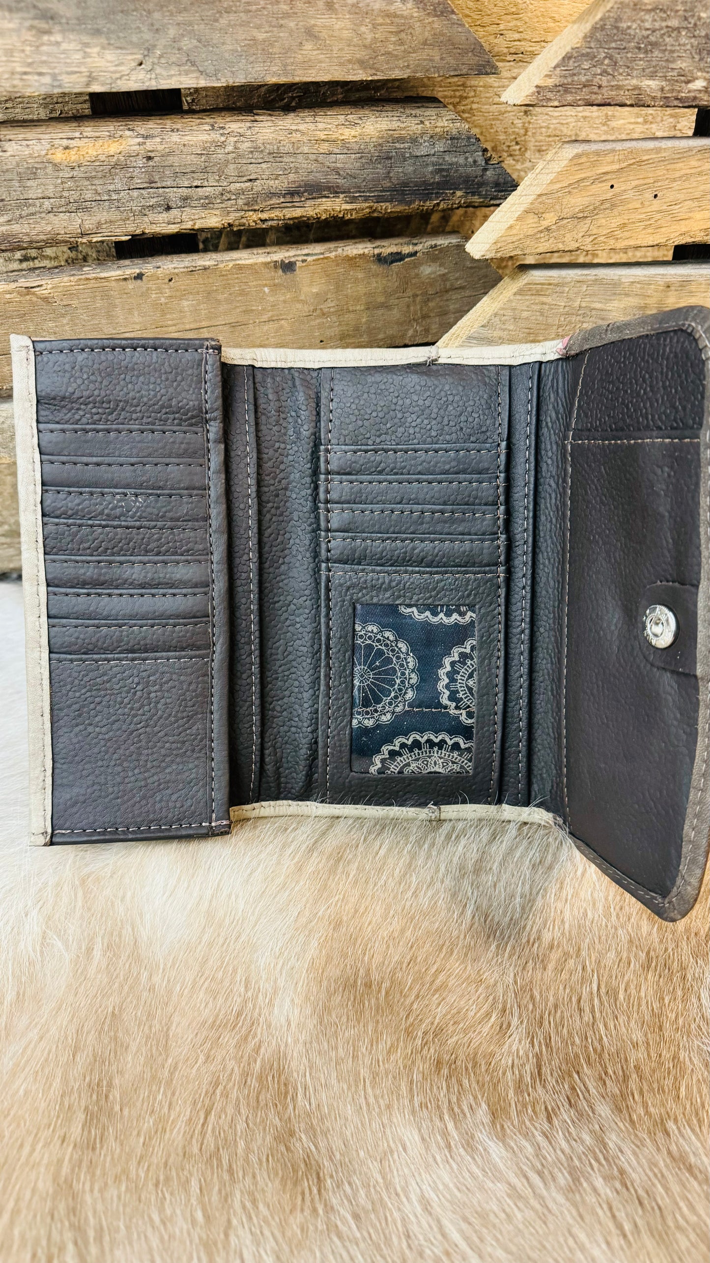 Saddle Ridge Wallet