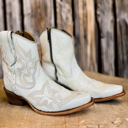 Pearl Cowgirl