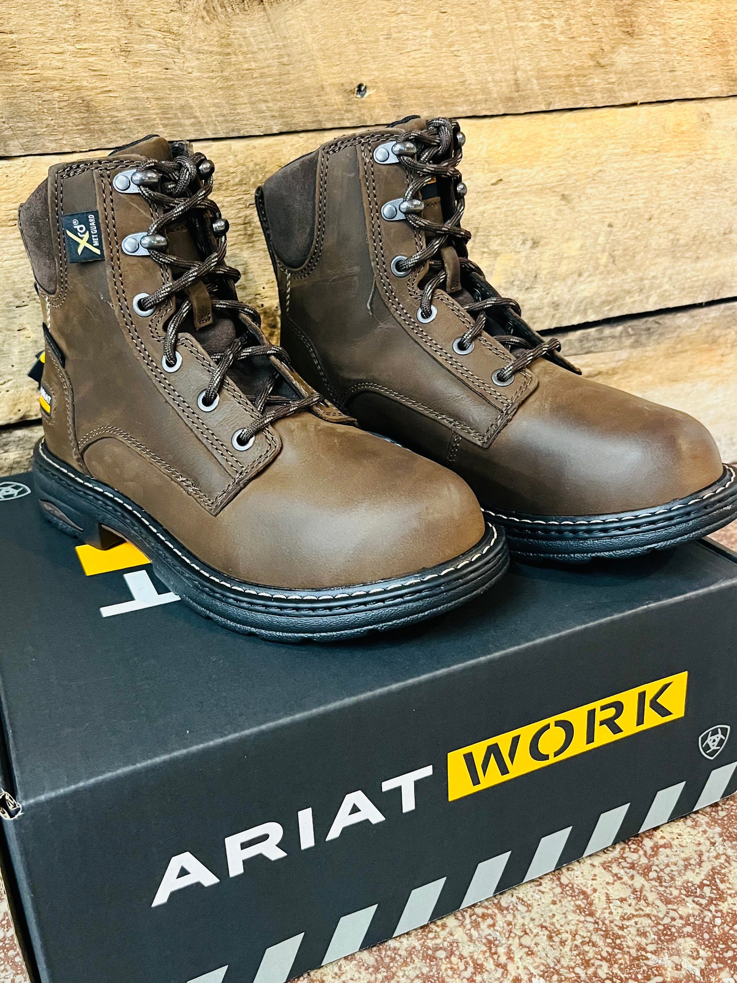 10033995 ~ Casey 6" Metguard