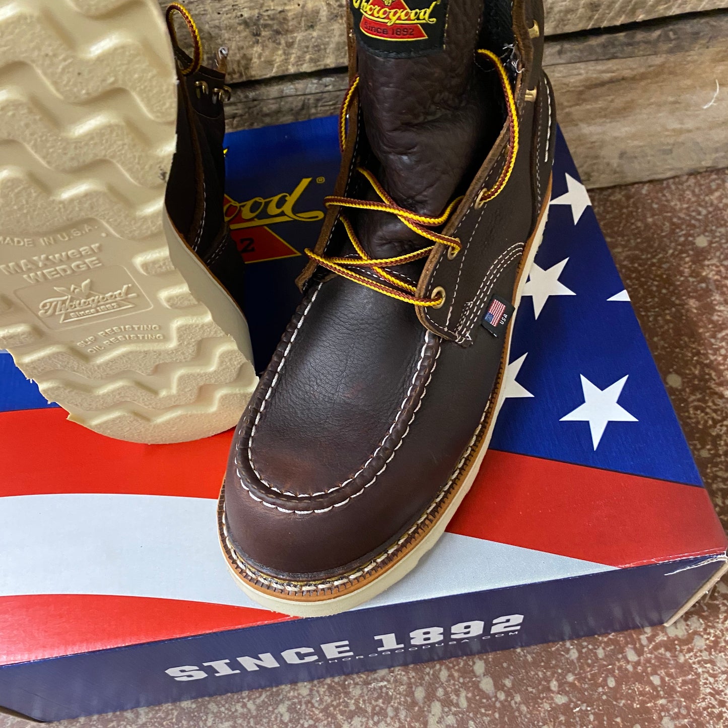 Thorogood 814-3600 1957 6" Moc Toe