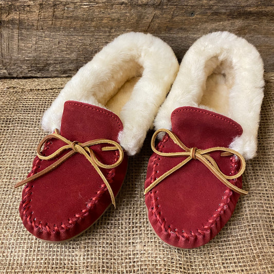 3376 Minnetonka Slippers