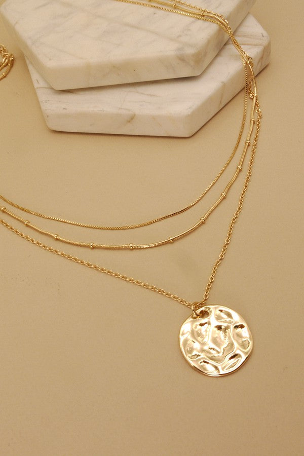 circle pendent necklace