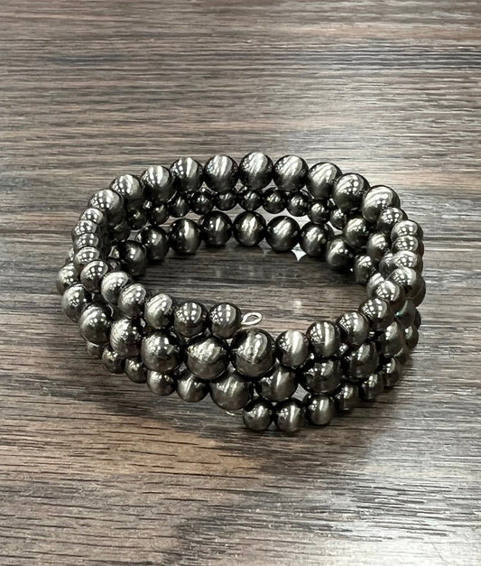 Polish Navajo Pearl Bracelet