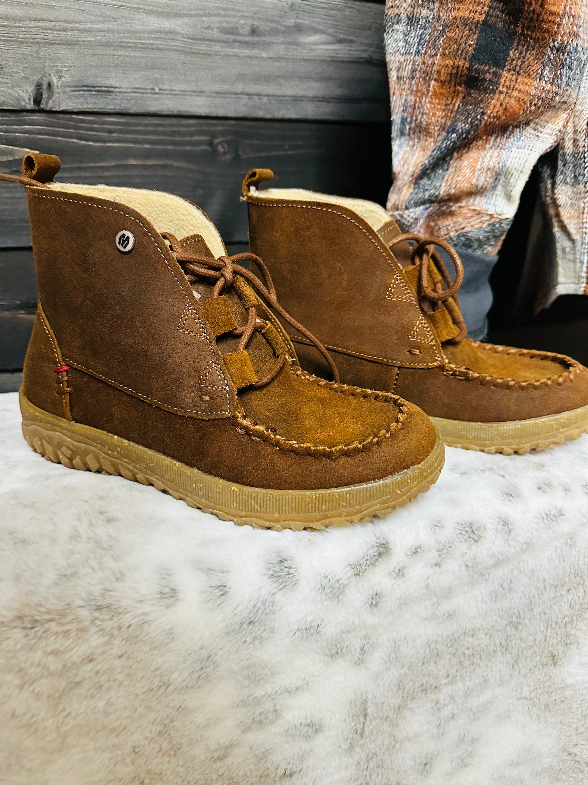 MINNETONKA TEALEY 80523 BROWN BOOTS Brown waterproof winter lined boots â Burdge Boots