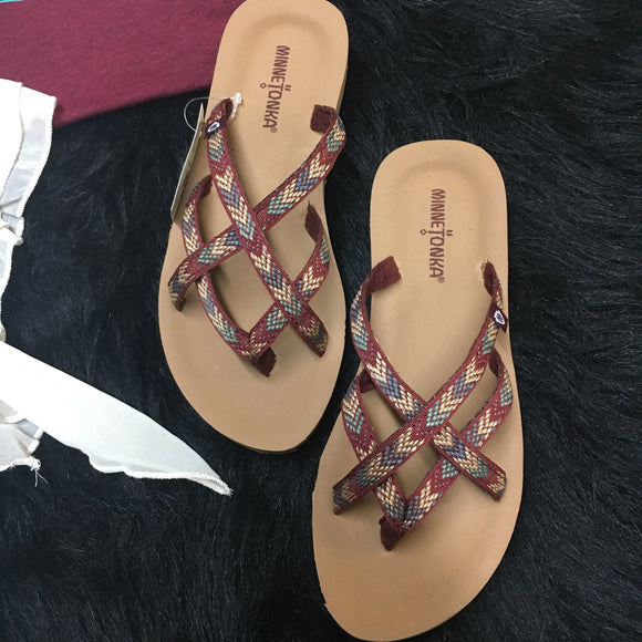 Minnetonka 75002 Sandals